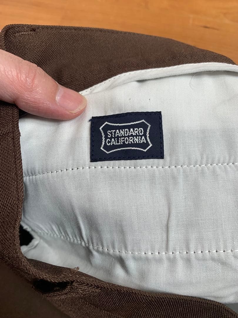 スタンダードカリフォルニア　アクションスラックス