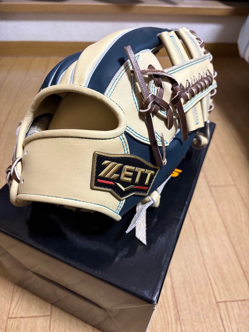 Johnny ZETT PROSTATUS 軟式グローブ ベージュ/ネイビ