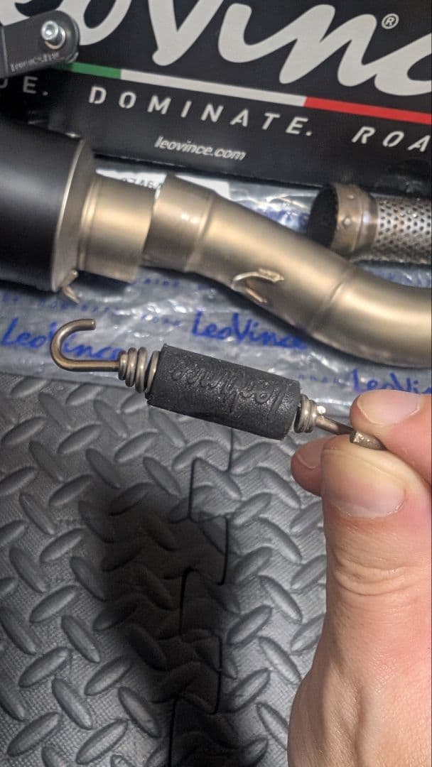 ducati scrambler マフラー LeoVince バッフル付き