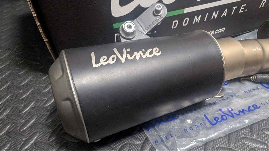 ducati scrambler マフラー LeoVince バッフル付き