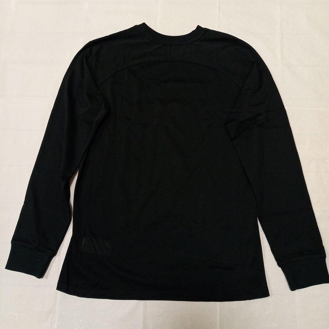 ウノピュウノウグァーレトレリラックス 未使用品！ 立体ロゴ長袖カットソーサイズM