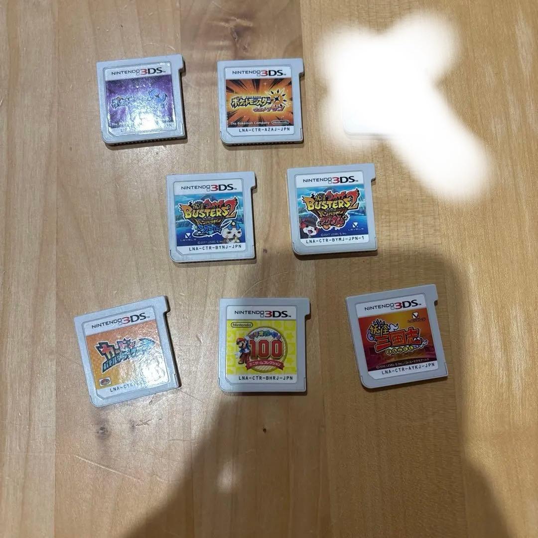3DSカセット8本(すべて箱あります)、ケース