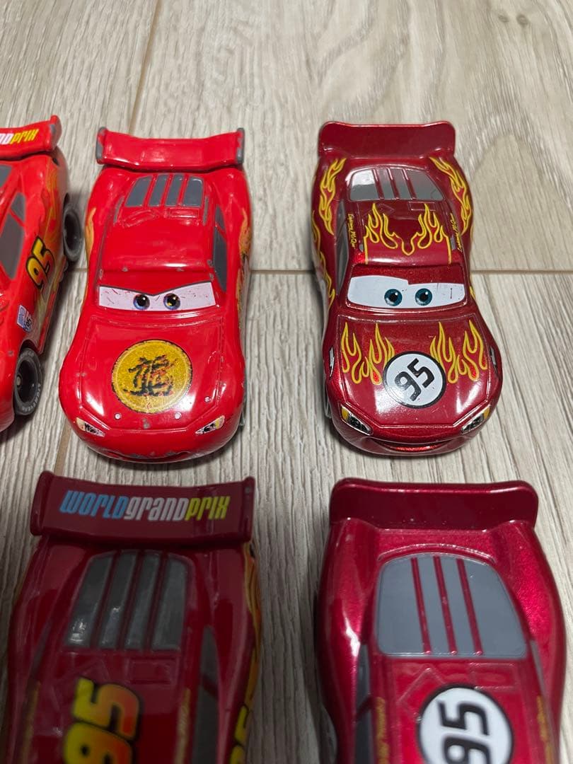 H*Y様 【廃盤】カーズ トミカ 8台セット ライトニング マックイーン