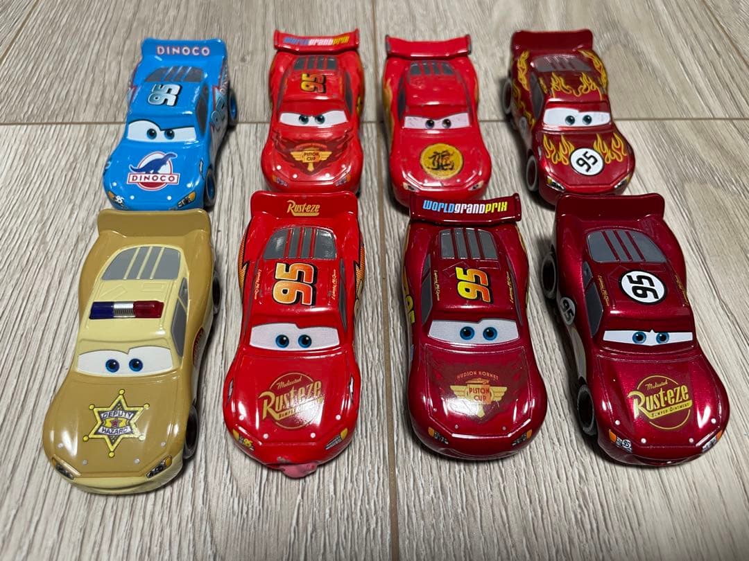 H*Y様 【廃盤】カーズ トミカ 8台セット ライトニング マックイーン