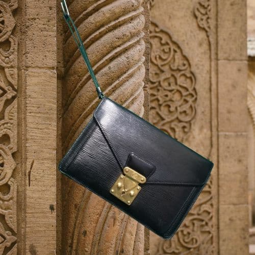 LOUIS VUITTON エピ　セカンドバッグポシェット　セリエ　ドラゴンヌ