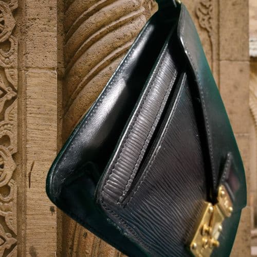 LOUIS VUITTON エピ　セカンドバッグポシェット　セリエ　ドラゴンヌ