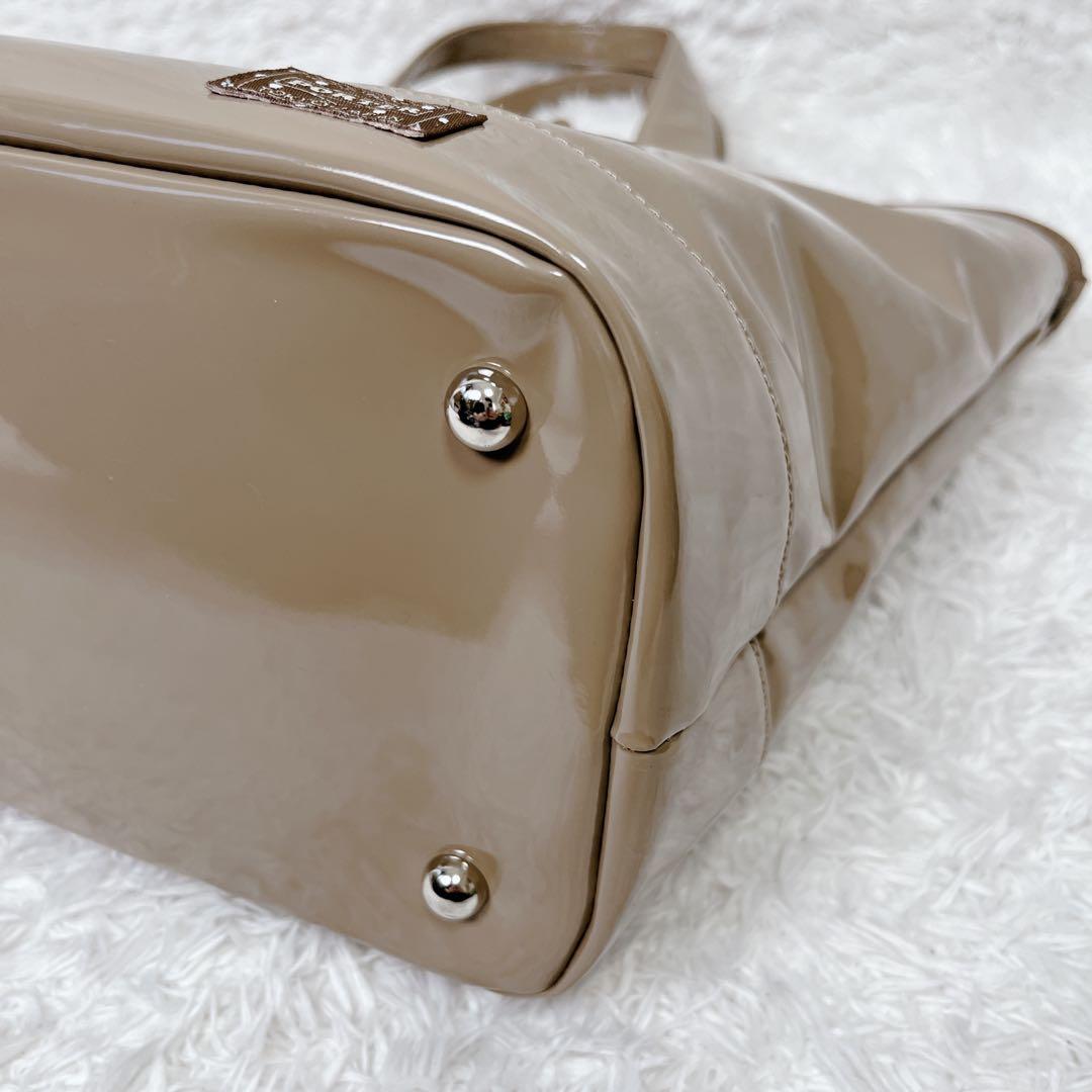 PORTER ポーターガール　エナメル　トートバッグ　底鋲　自立