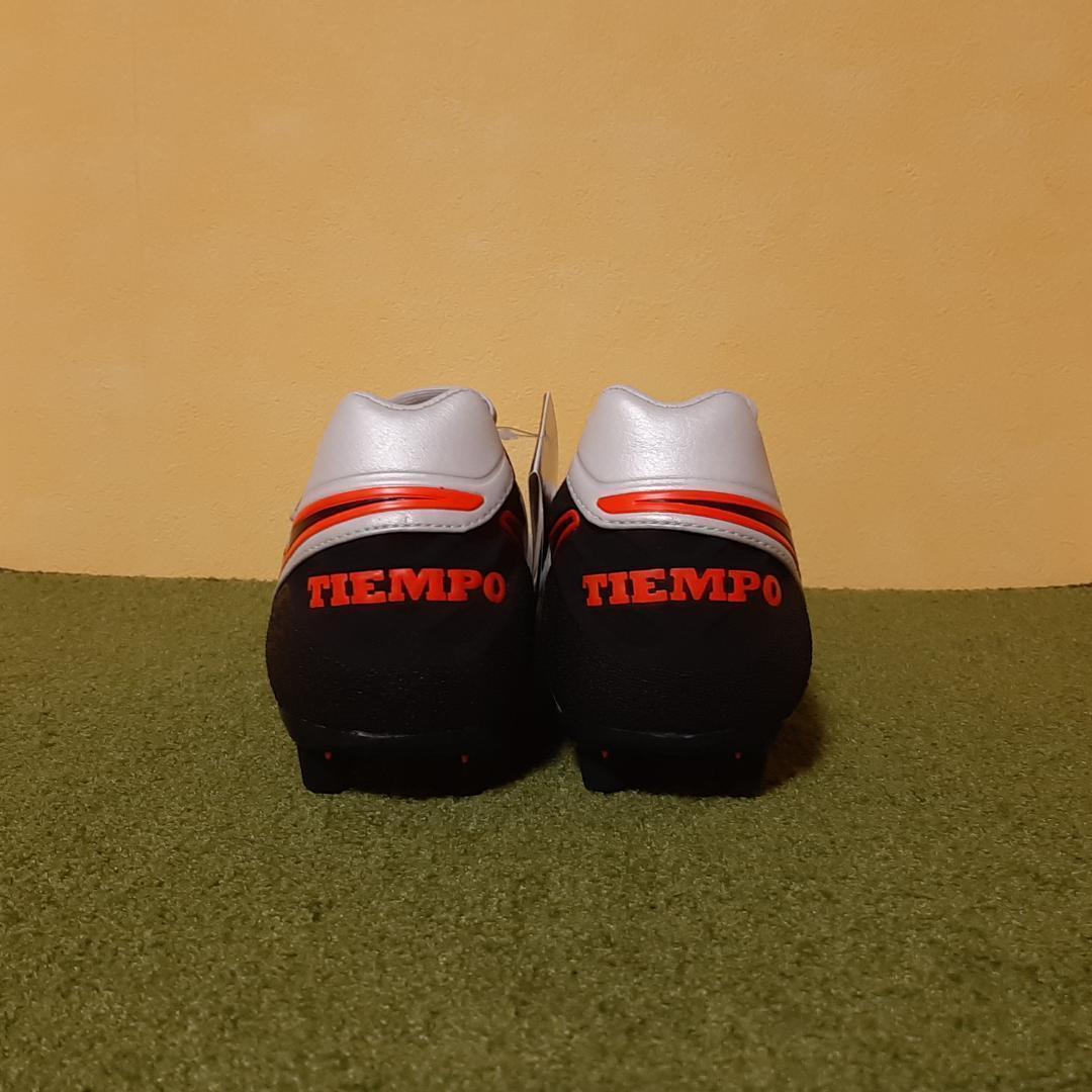 新品 サッカースパイク ナイキ ティエンポ HG 廃盤 激レア 26.0cm