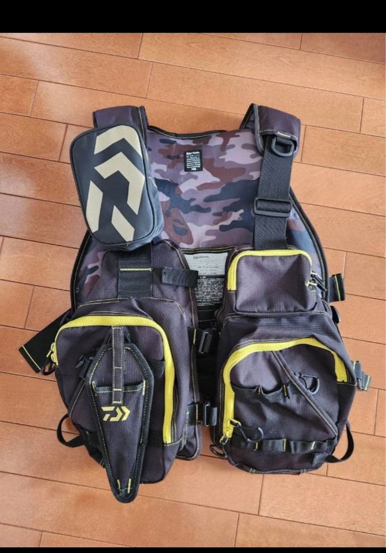 ダイワ ライフジャケット　ゲームベスト 　DF-6206