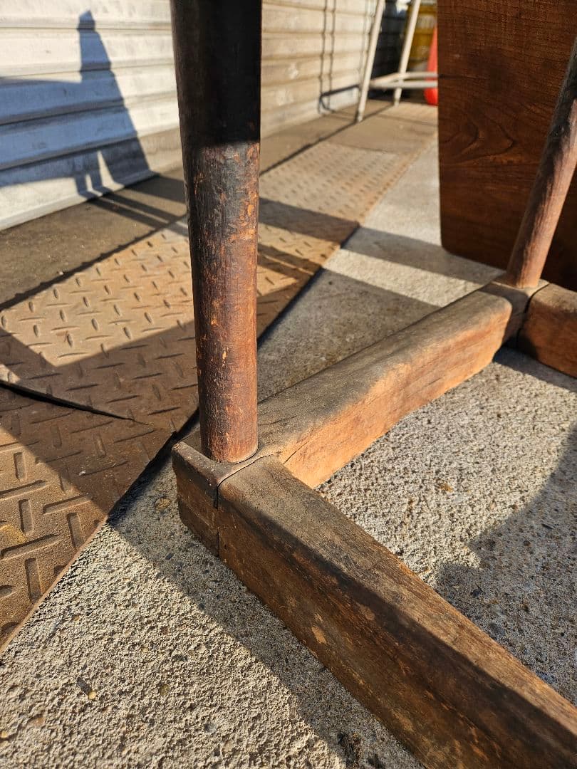 日本のアンティーク やぐらこたつ 櫓こたつ 無垢材の天板付き 木製 飾り台