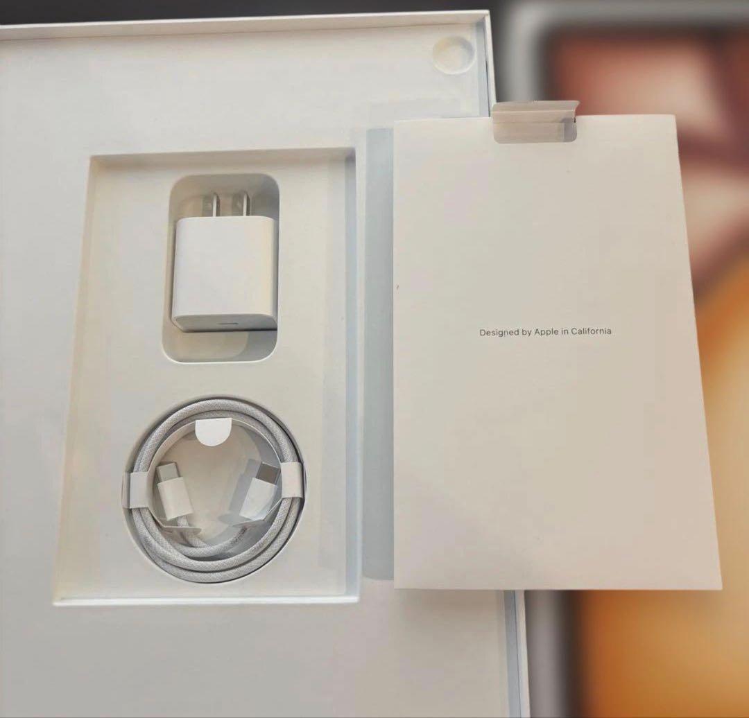 Apple iPad Air 13インチ Wi-Fi 128GB スターライト