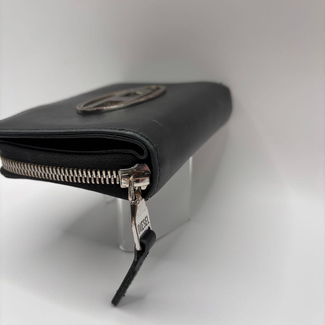 DIESEL 二つ折り財布　1dr ロゴ　ラウンドジップ　ブラック　デカロゴ