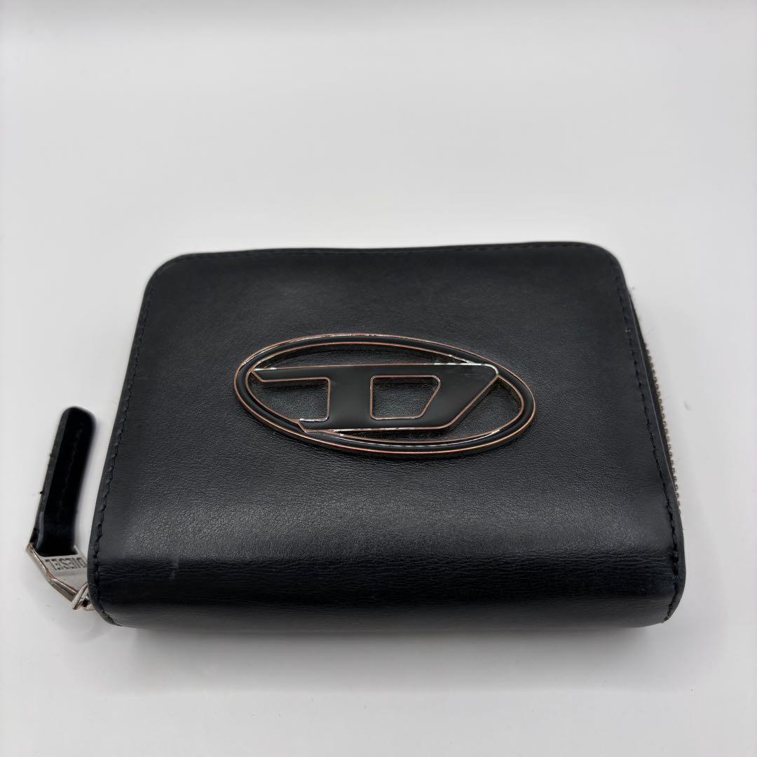 DIESEL 二つ折り財布　1dr ロゴ　ラウンドジップ　ブラック　デカロゴ