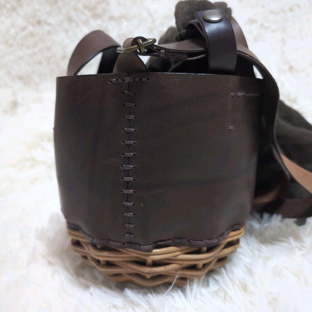 エバゴス ミニどんぐり オイルショルダー カゴ レザー ブラウン
