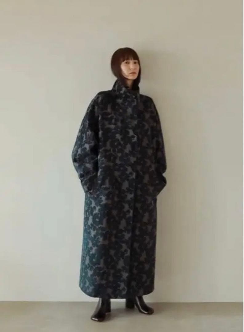 【louren】flower mole jacquard coat