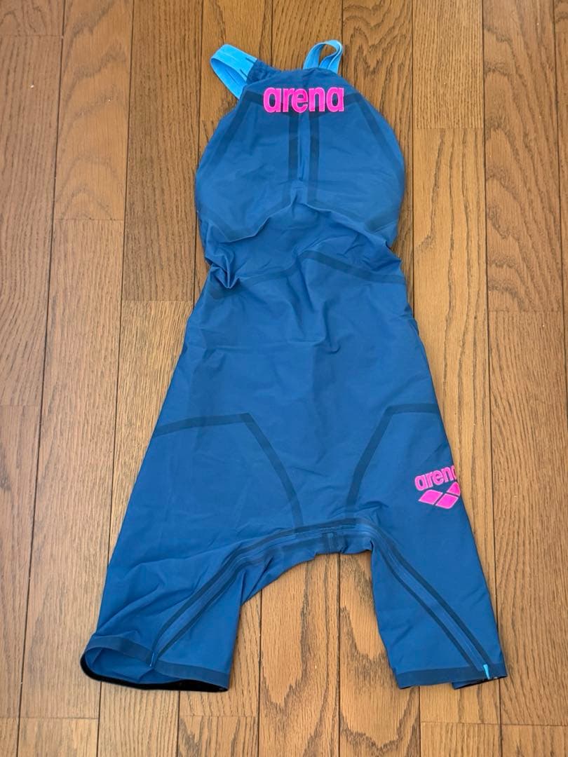 最新　美品　アリーナ　高速水着　競泳水着　アクアフォースストーム　MF S