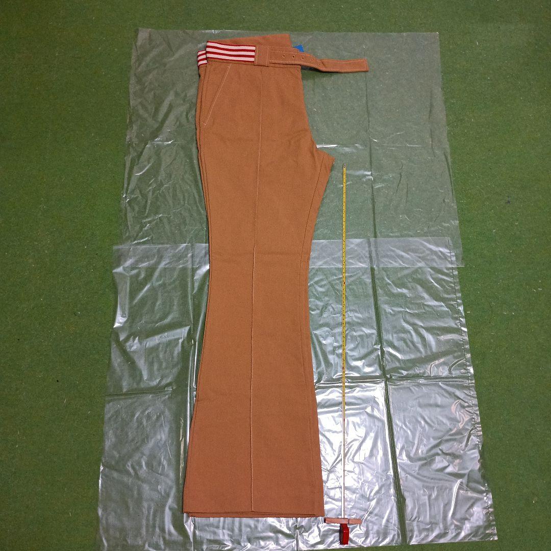 adidasオリジナルス：ウェルズボナー、カジュアルチノパン