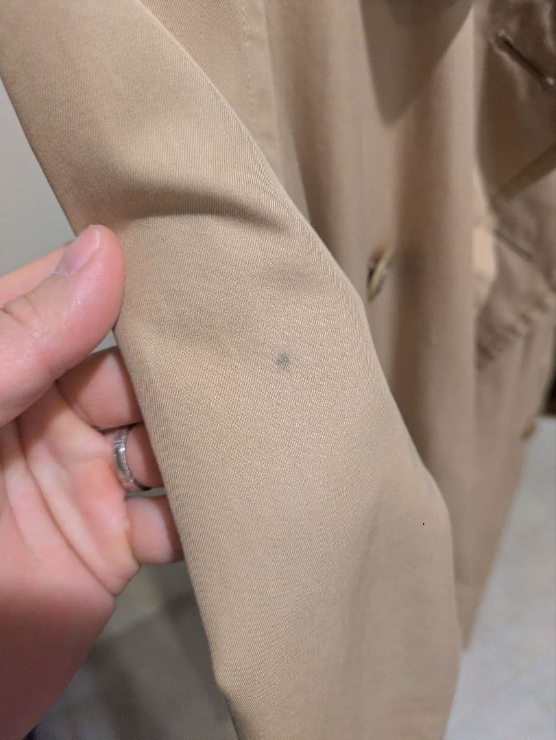 BURBERRY　ベージュ トレンチコート ダブルブレスト