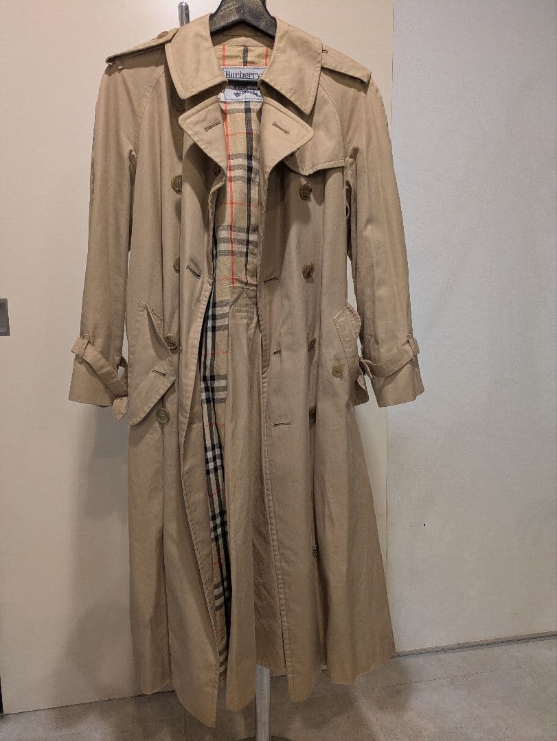 BURBERRY　ベージュ トレンチコート ダブルブレスト