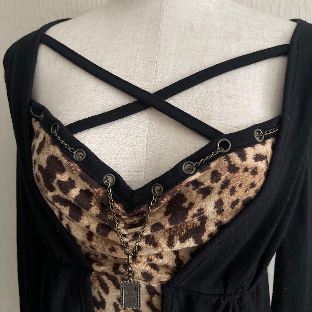 d.i.a/ヒョウ柄レイヤード風セクシートップス