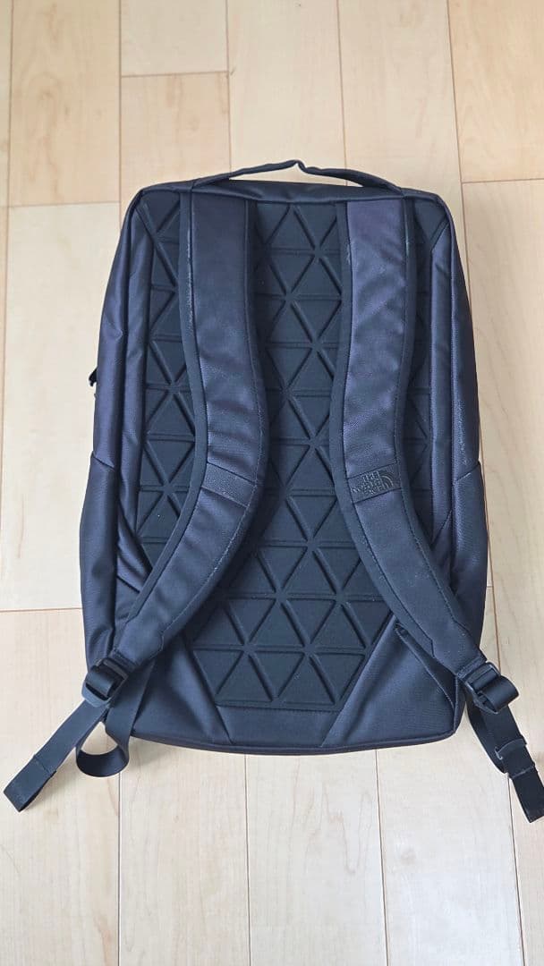 【未使用品】THE NORTH FACE シャトル デイパック スリム 15L