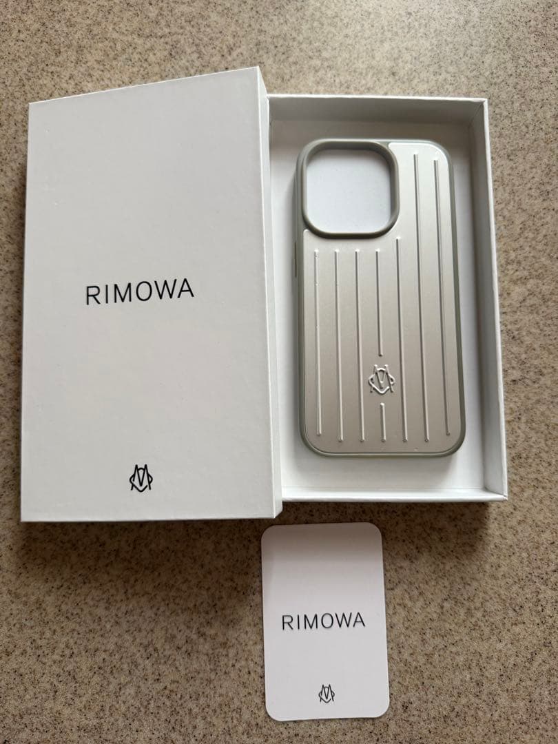 RIMOWA ストライプデザイン アルミニウムiPhoneケース14pro