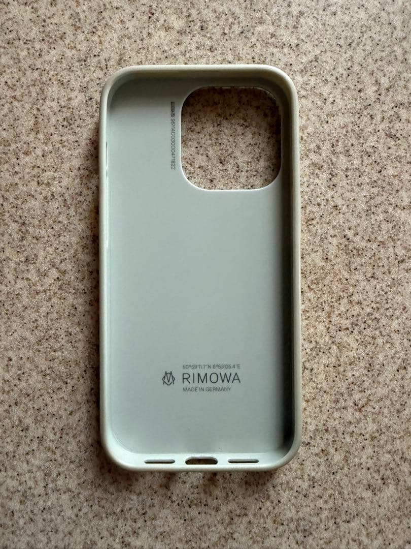 RIMOWA ストライプデザイン アルミニウムiPhoneケース14pro