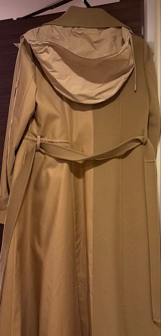 MaxMara WEEKEND ベージュ トレンチコート（ストールは参考品です）