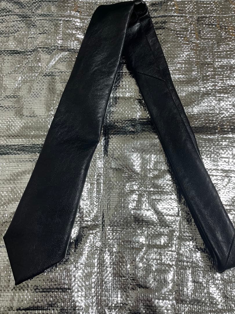 【OUR LEGACY】フェイクレザータイ アワレガ　レザータイ