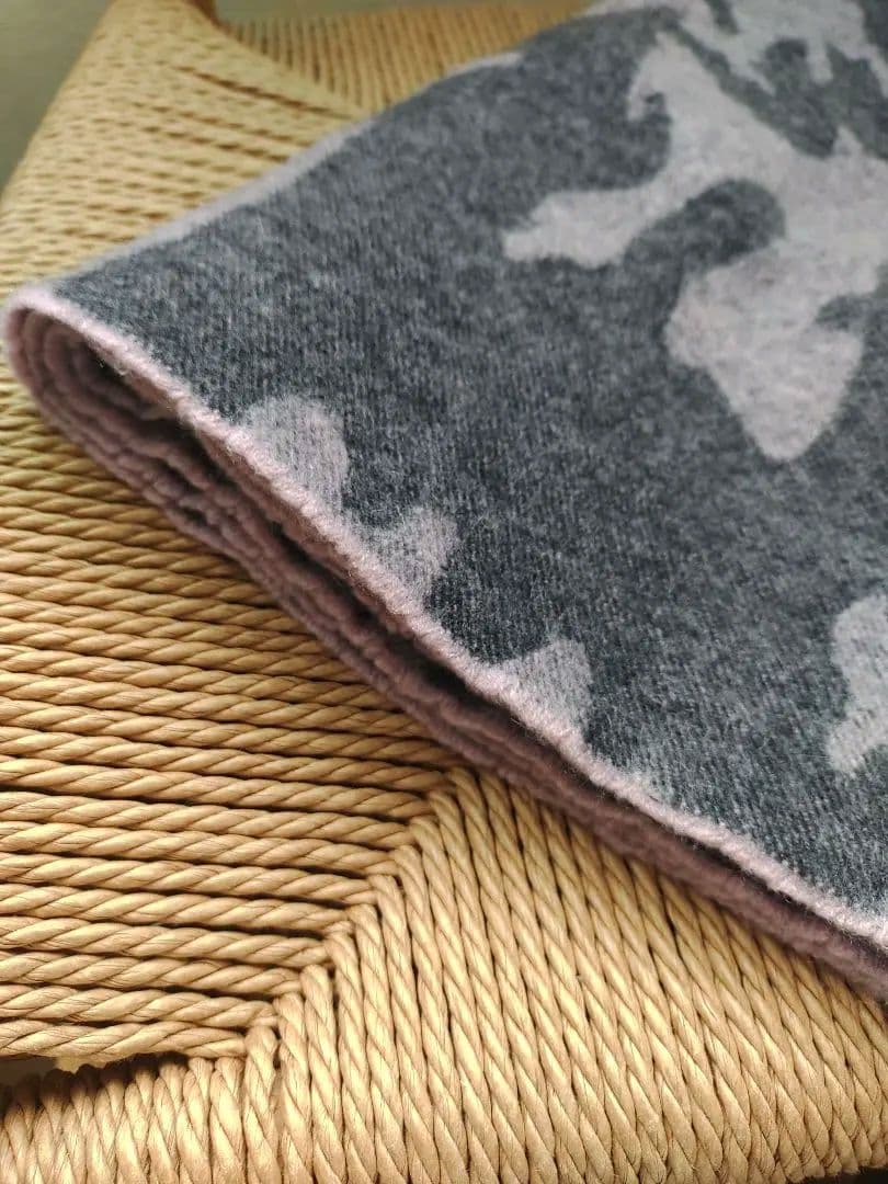 【訳あり】ルシアンペラフィネ　迷彩柄　カシミア　ストール　 グレー×ピンク