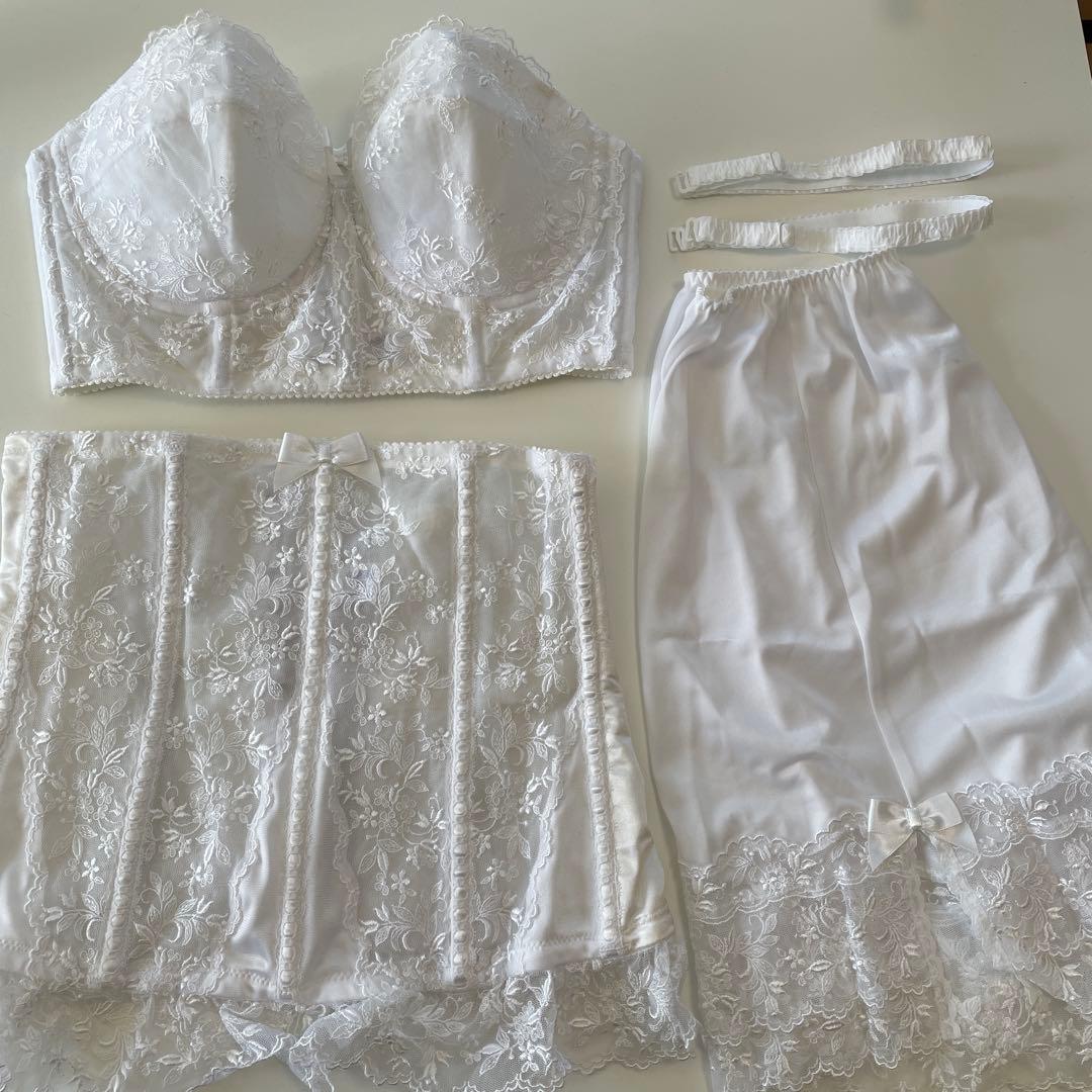 セモア　ブライダルインナー　ブラE70 ウエスト70 ヒップM