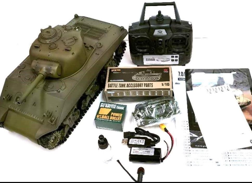 1/16　アメリカ軍　シャーマン戦車ラジコン　ヘンロン社製2.4GHzプロポ