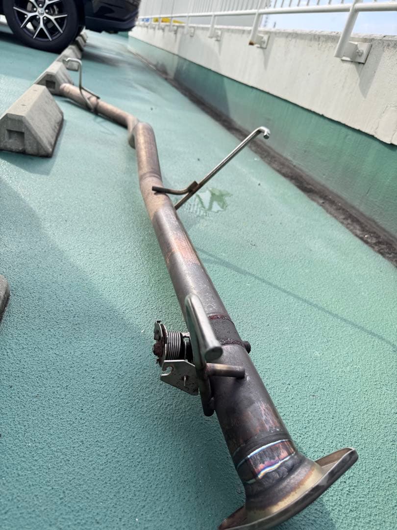 ハイエース200系　アメンド製 マフラー　可変バルブつき　2L ガソリン　上げ用