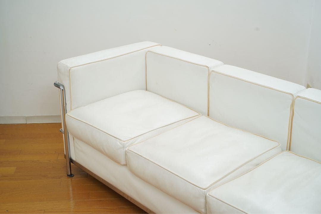 ル・コルビジェ LC2 3P ホワイト 本革 イタリアンレザー コルビュジェ