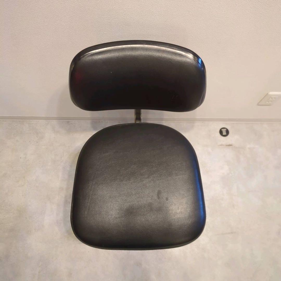 回転デスクチェア　事務椅子　昇降式　KOKUYO 黒　昭和レトロ　製図椅子