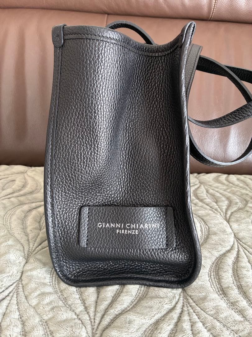 GIANNI CHIARINI マルチェッラ レザー S ブラック