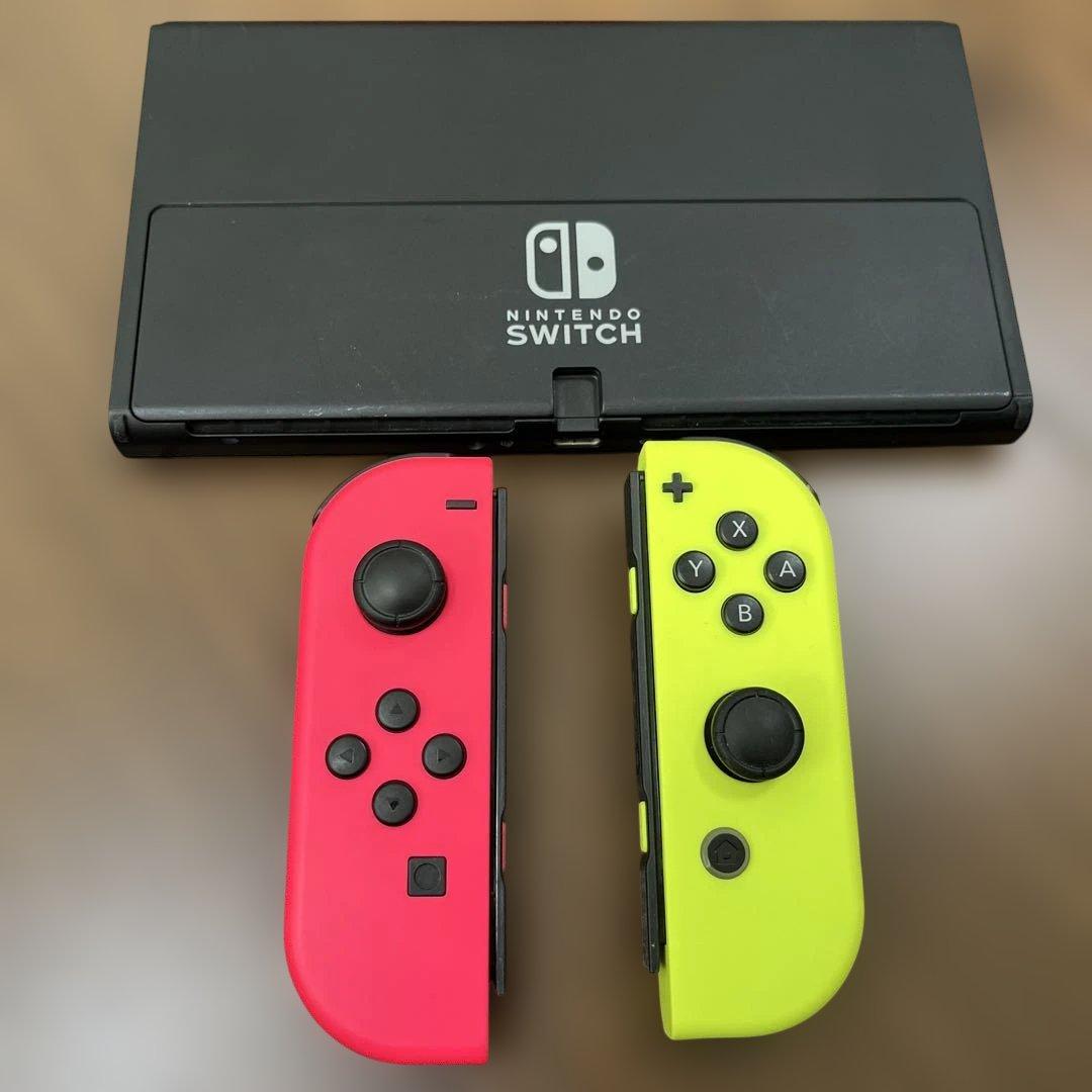 Nintendo Switch 有機ELモデル、ピンクとイエローのJoy-Con