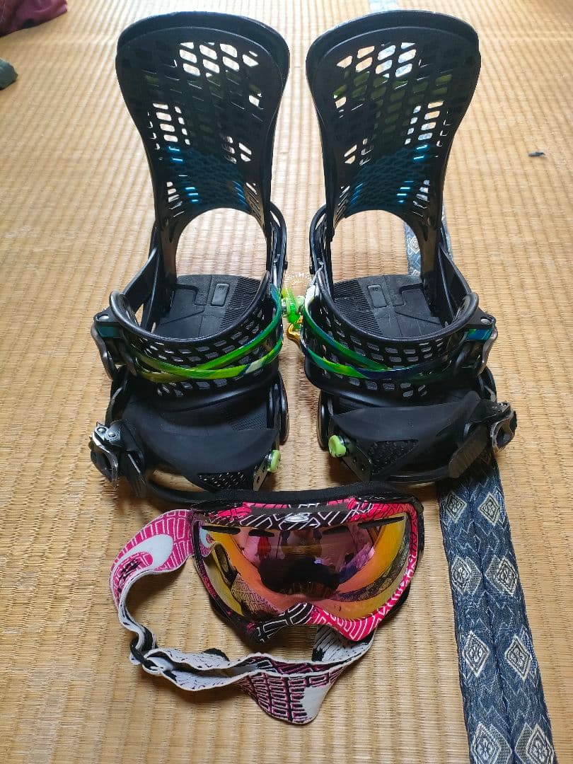 BURTON　ビンディング GENESIS　Sサイズ　ブラック/グリーン