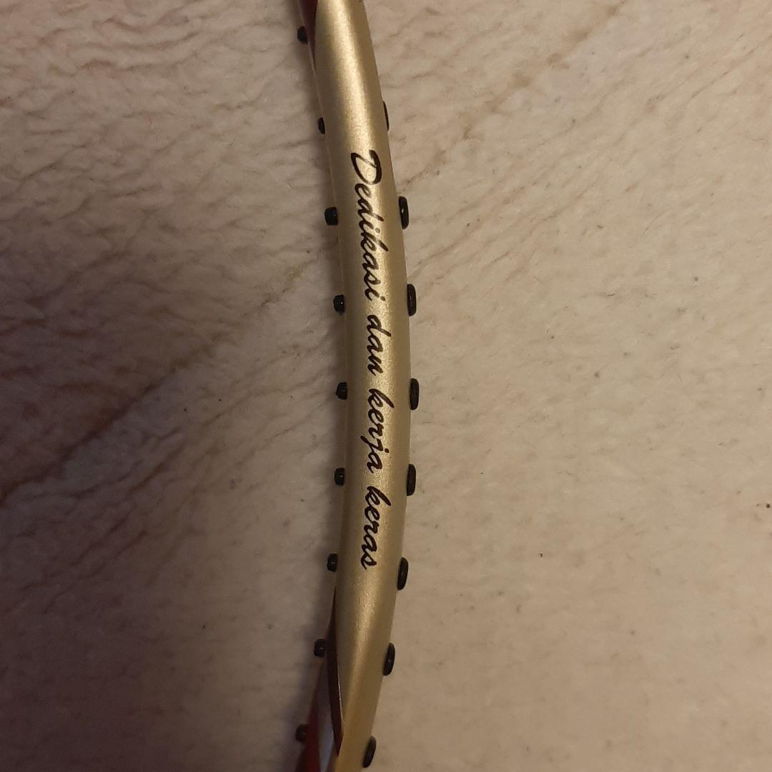 バドミントンラケット