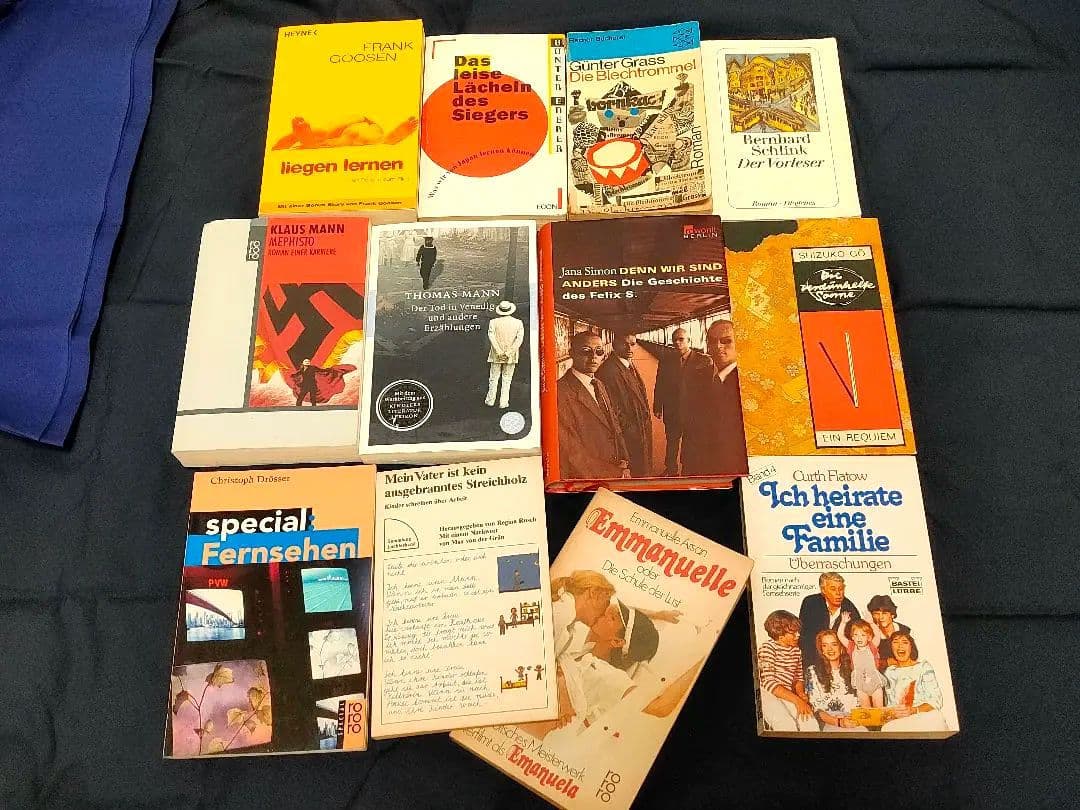 【ドイツ語書籍、雑誌まとめ】写真1枚目は全体。2枚目以降は詳細 ※バラ応相談