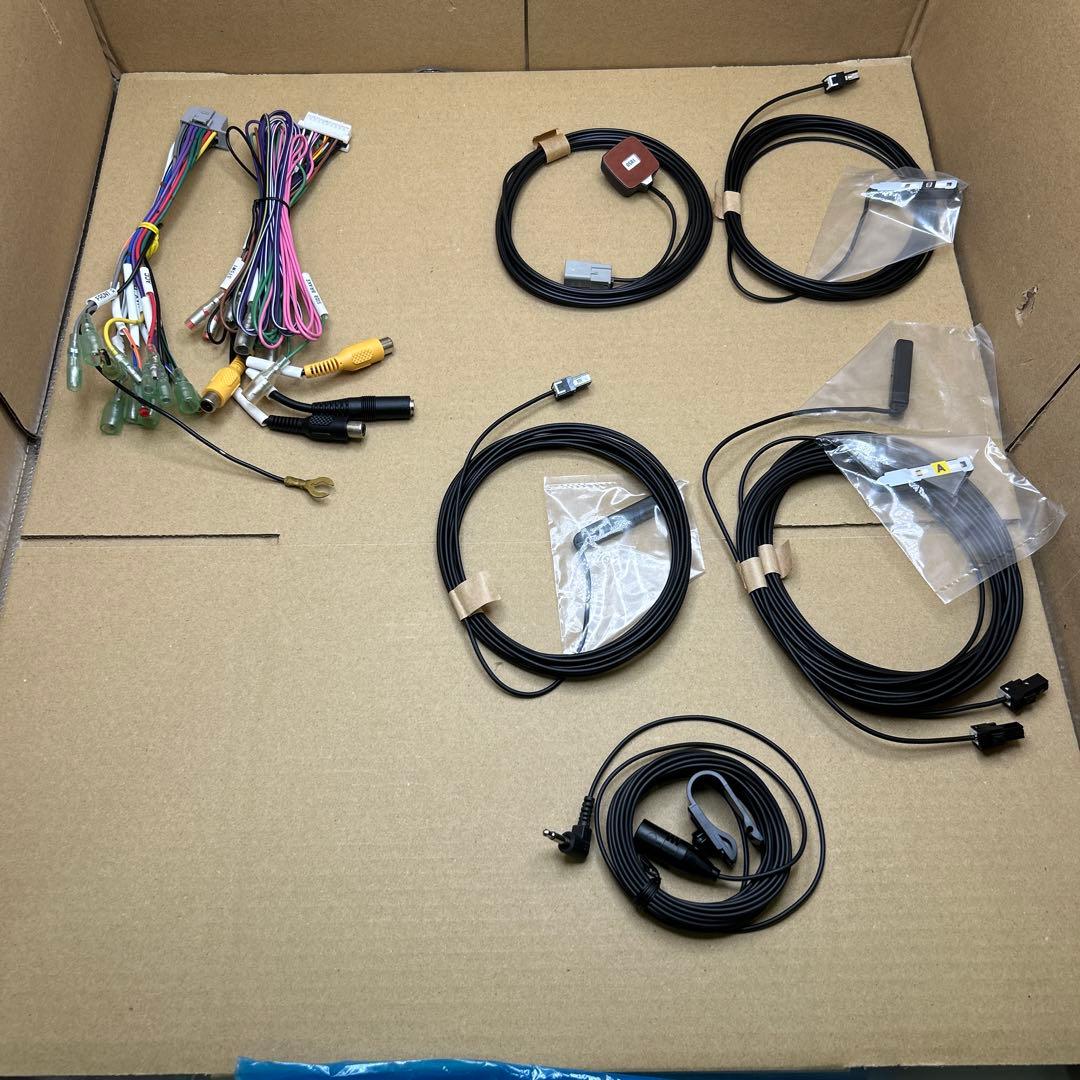 Panasonic CN-F1X10BGD カーナビステーション　ストラーダ