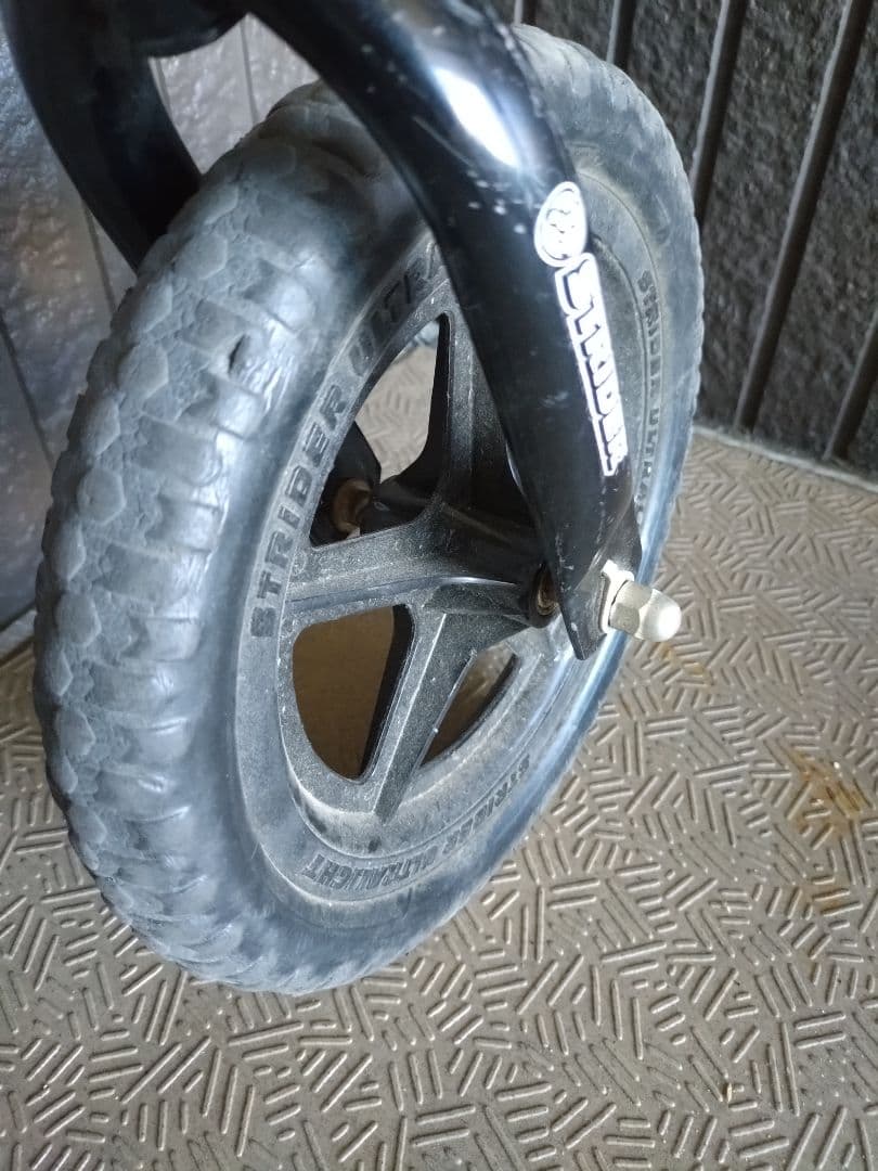 STRIDER Sport Pro 12 バランスバイク ブラック