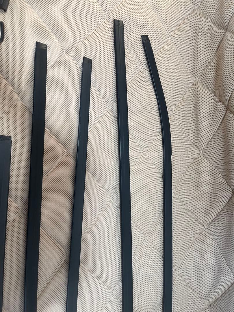 ae86 クォーターガラスモール　1式　年末値下げ