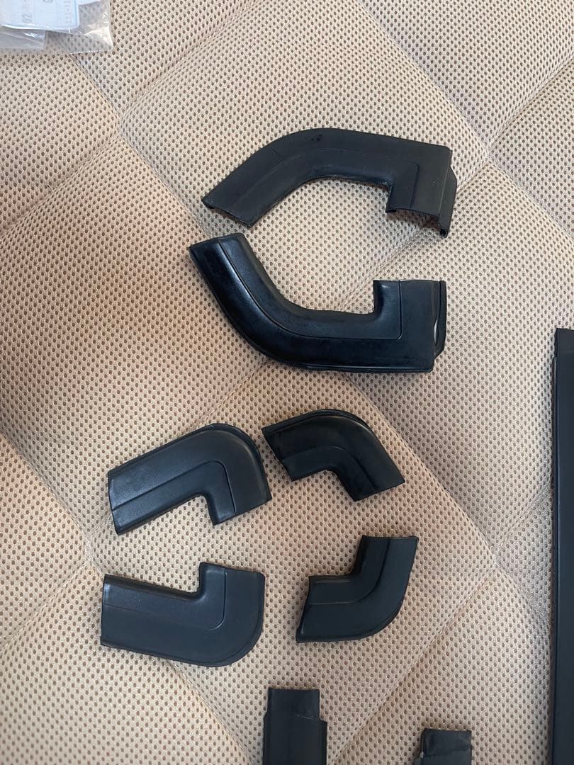 ae86 クォーターガラスモール　1式　年末値下げ