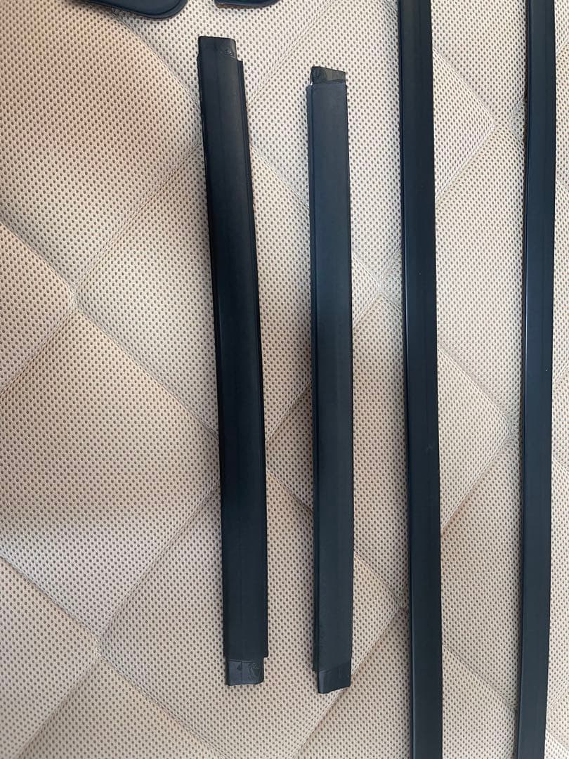 ae86 クォーターガラスモール　1式　年末値下げ