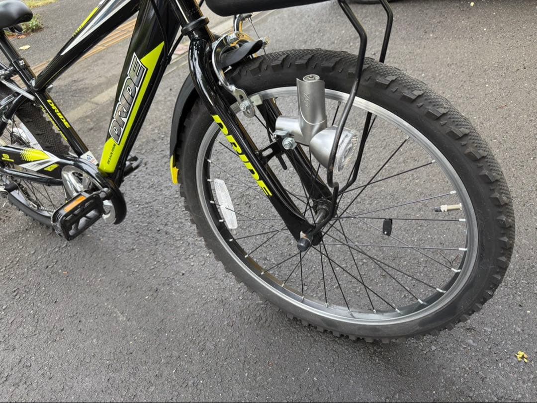 ジュニアスポーツ自転車 黒と黄色 前面バスケット付き22インチ札幌引き渡し