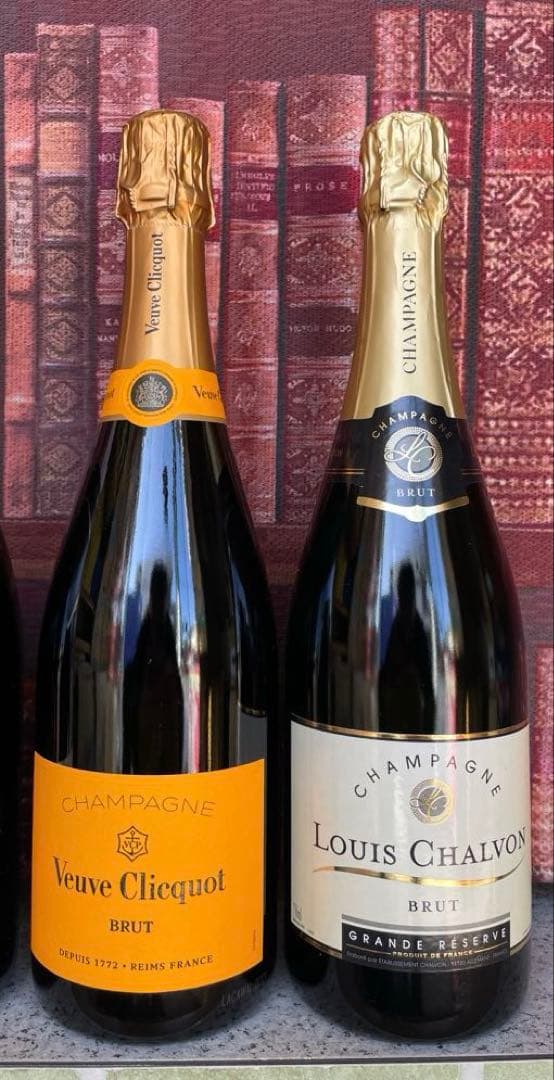 エレナです。シャンパンセット Moët & Chandon, Veuve