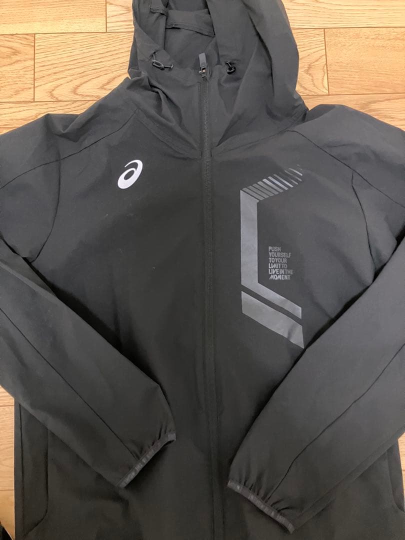 アシックス　ウインドブレーカー上下