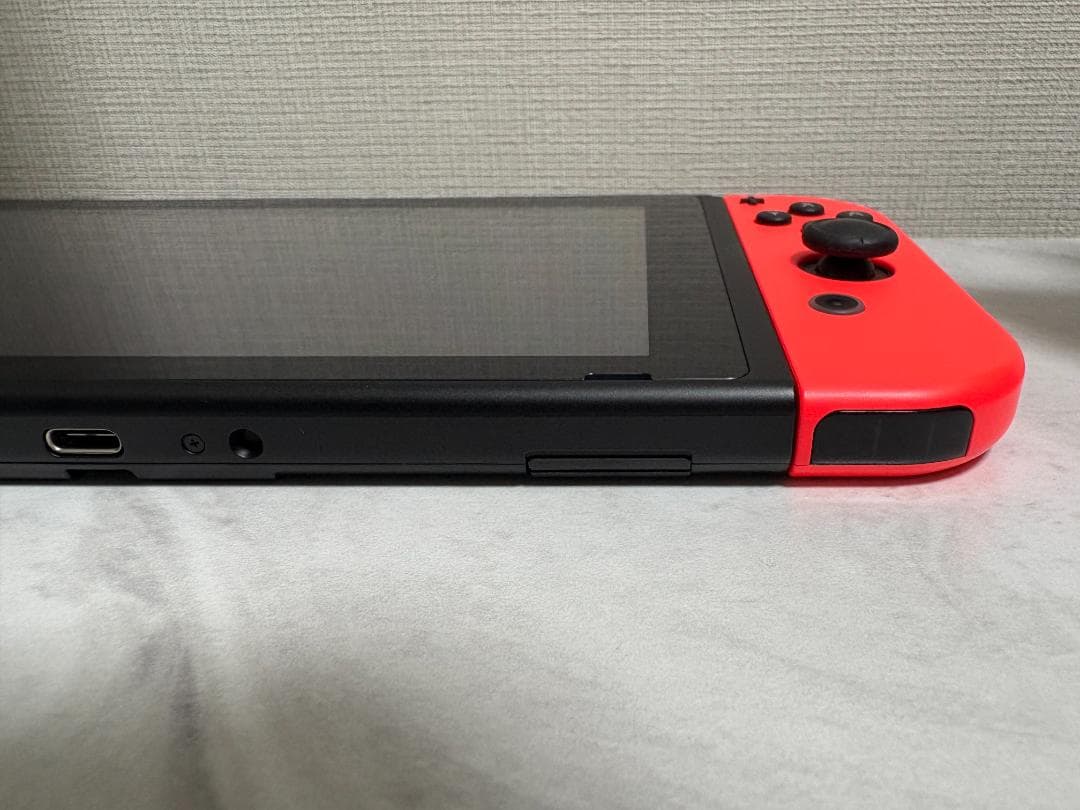 任天堂 Nintendo Switch 新型 HAC-001（-01）