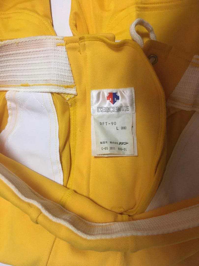 アメフトユニホーム　パンツ　Ｌサイズ　タグ付き未使用品